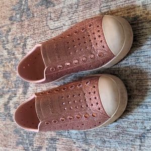 Glittery pink Natives